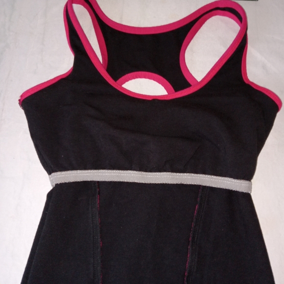 Green Apple Black/ Pink Tank Top Built-in Bra Small - Picture 3 of 8